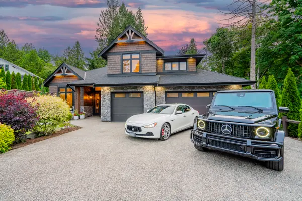 22176 88 Ave #1, Langley, BC V1M 3S8
