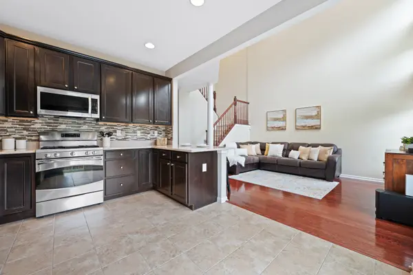 2456 Canterbury Ln North Brunswick, NJ 08902