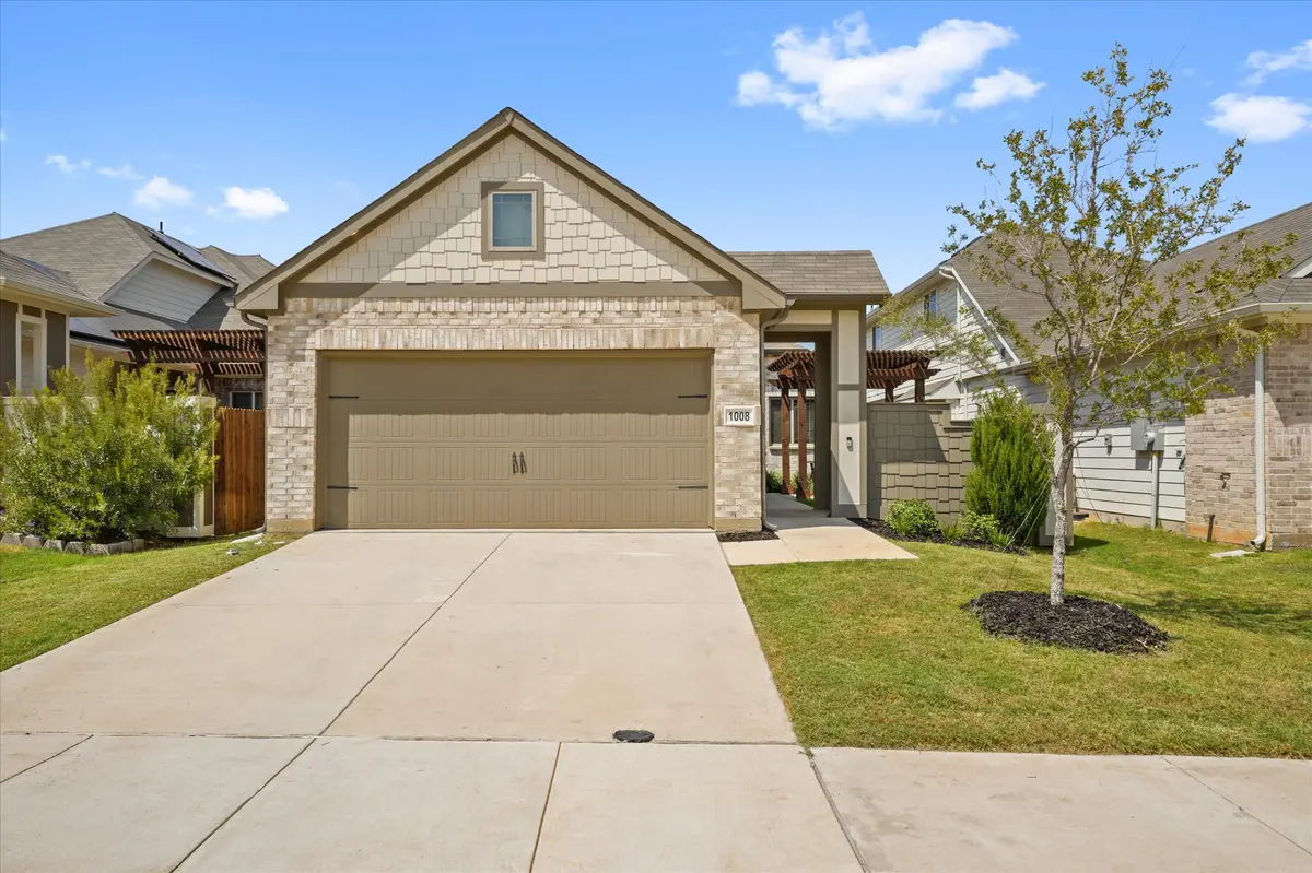 1008 Crockett St, Aubrey, TX 76227