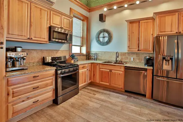 5394 Main St #Upstairs, Windham, NY 12496