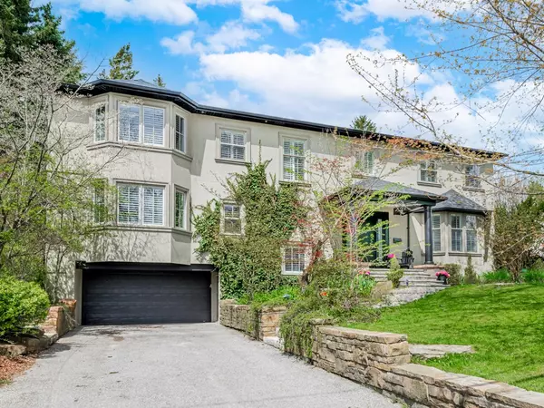 12 Windy Ridge Dr, Toronto, ON M1M 1H5