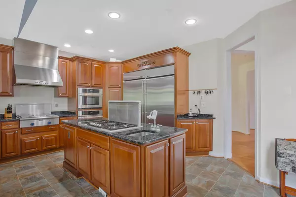 Accokeek, MD 20607,16236 Livingston Rd