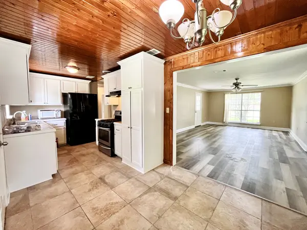 3429 Harrison St, Baker, LA 70714