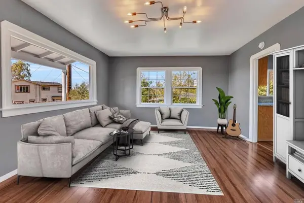 100 Hilborn St, Vallejo, CA 94590