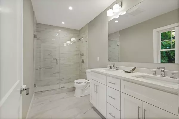 113 White St #2 Belmont, MA 02478