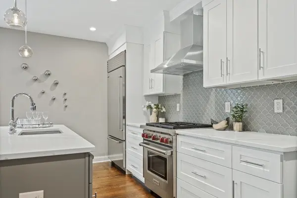 113 White St #2, Belmont, MA 02478