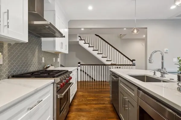 113 White St #2, Belmont, MA 02478
