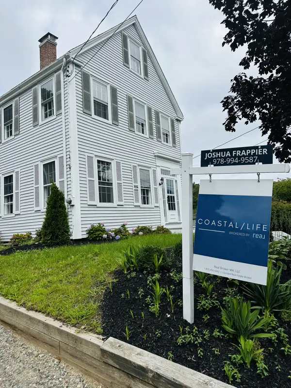 38 Forrester St, Newburyport, MA 01950