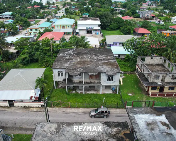 Potential Commercial/Residential Building, Punta Gorda Town,