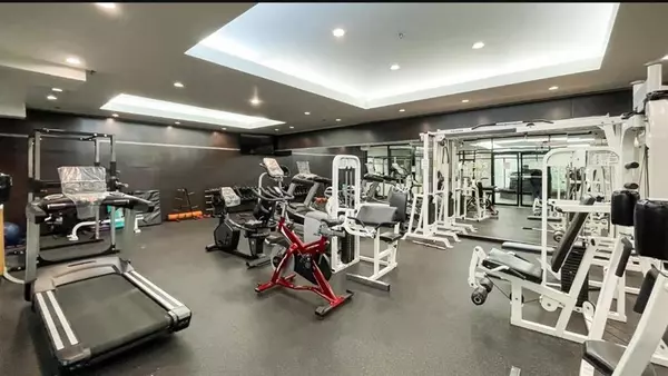 10866 City Pkwy #113 Surrey, BC V3T 5W9