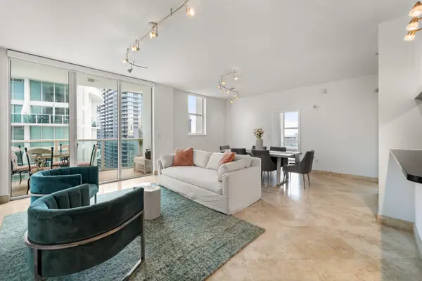 31 SE 5th St #4021, Miami, FL 33131