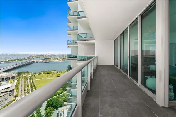 900 Biscayne Blvd #3912, Miami, FL 33132