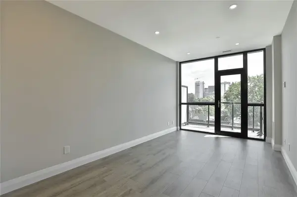 101 Locke St S #515, Hamilton, ON L8P 4A6