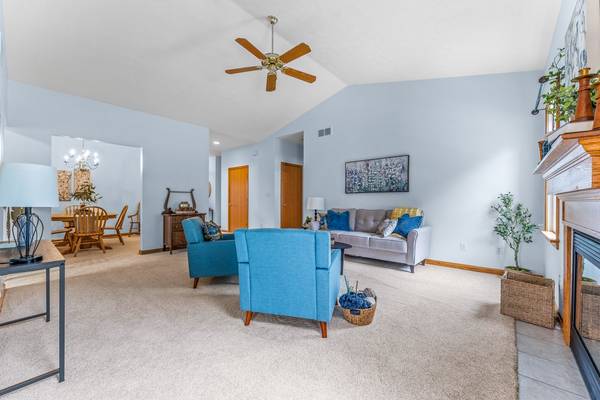 46 Wynfield Ln New Wilmington, PA 16142