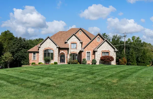 1 Georgetown Rd, Chesterfield, MO 63017