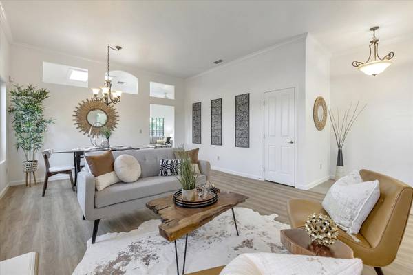 520 Crestfield Cir, Roseville, CA 95678
