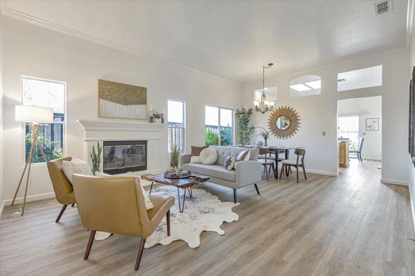 520 Crestfield Cir, Roseville, CA 95678