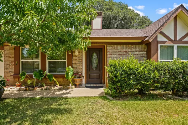 Dallas, TX 75217,6718 Woodhill Rd
