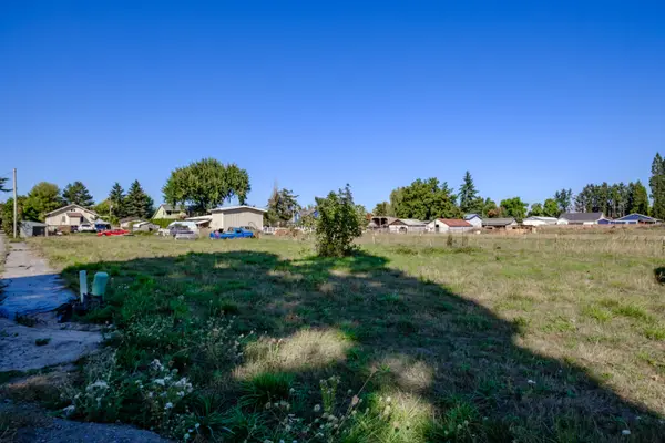 1515 Pine St, Silverton, OR 97381