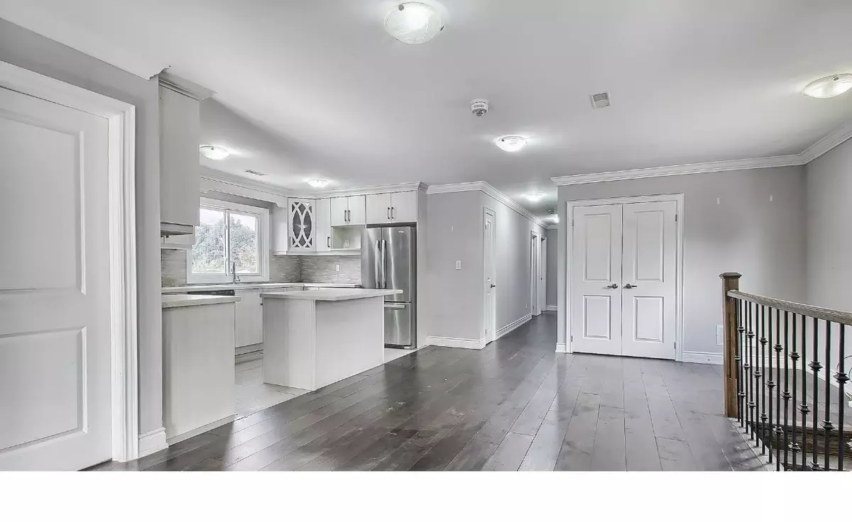 Halton Hills, ON L7G 2J7,24 John St #Upper