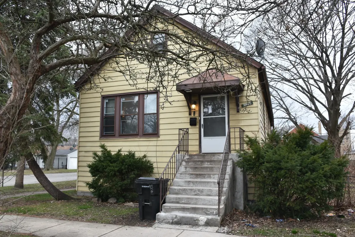 8756 S Colfax Ave, Chicago, IL 60617