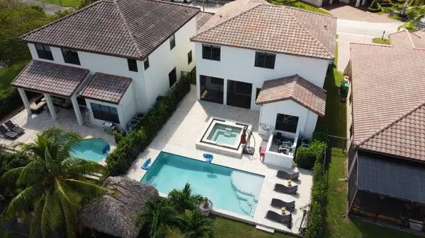 8507 NW 41st St, Cooper City, FL 33024