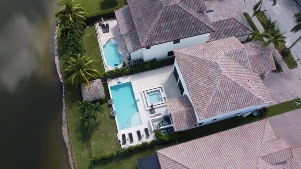 8507 NW 41st St, Cooper City, FL 33024