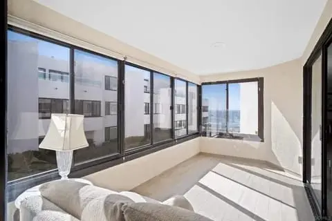 100 Coast Blvd, La Jolla, CA 92037