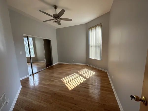 4837 S Prairie Ave #1, Chicago, IL 60615