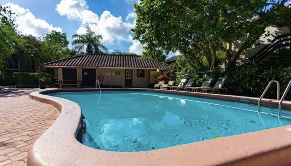 5262 NE 6th Ave #H18, Oakland Park, FL 33334