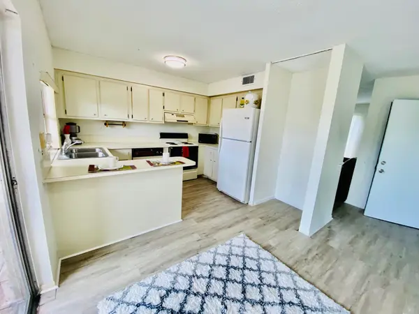 5262 NE 6th Ave #H18, Oakland Park, FL 33334