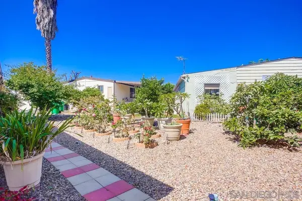 276 N El Camino Real #38, Oceanside 92058,