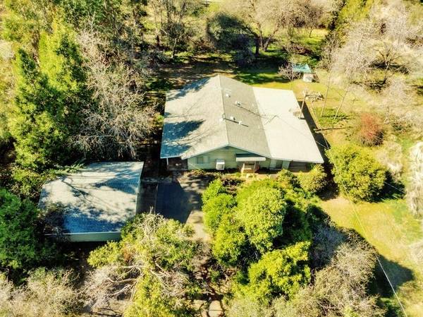 2864 Hillcrest Dr, Shingle Springs, CA 95682