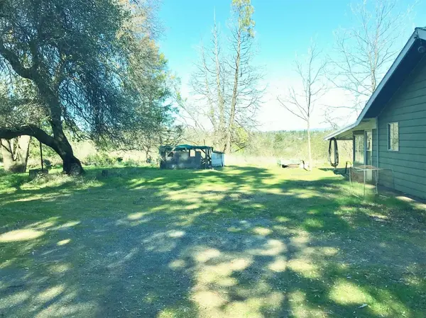 2864 Hillcrest Dr, Shingle Springs, CA 95682