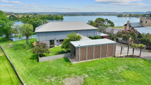114 Mountain View Cir, Burnet, TX 78611