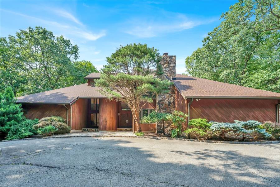 4 Dukes Ct Morristown, Nj 07960, 