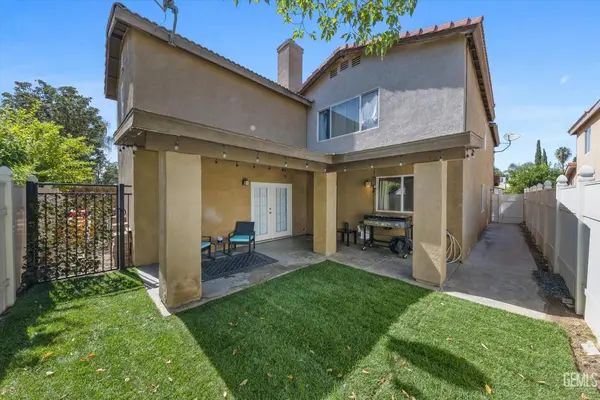 9405 Salinger St, Bakersfield, CA 93311