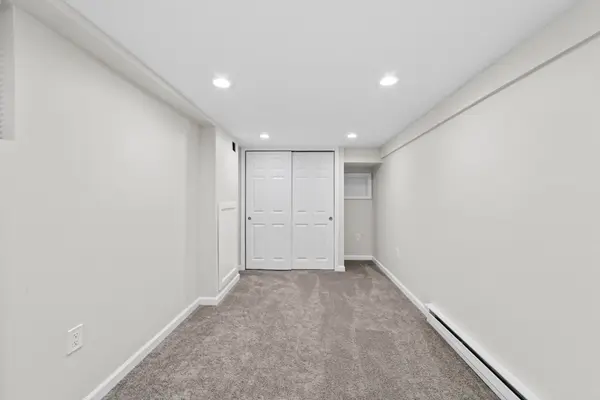 Becker Ter, Irvington, NJ 07111-1310