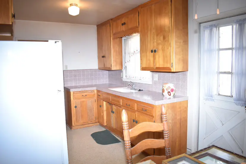 Mark Ct, Bakersfield, CA 93304-4908
