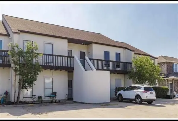 Bonasse Ct, Corpus Christi, TX 78418-6960