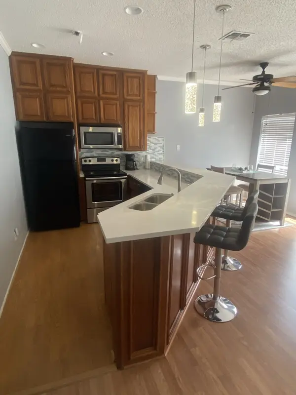 Bonasse Ct, Corpus Christi, TX 78418-6960