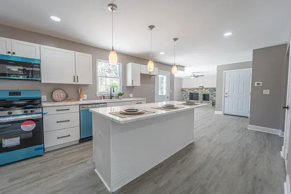 Hawthorne Ct, Blackwood, NJ 08012-4303