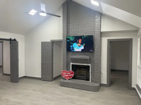 Hilton Dr, Mansfield, TX 76063-3313