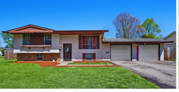 Whitby Sq W, Columbus, OH 43229-1971