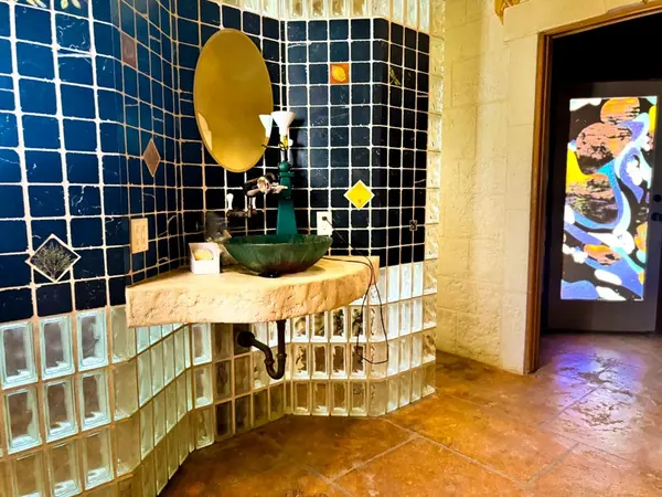 Via Viejo, Marble Falls, TX 78654-5906