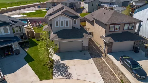 543 Firelight Pl W, Lethbridge, AB T1J 0B8