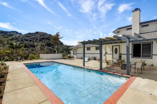 Green Valley Rd, Fallbrook, CA 92028-9727