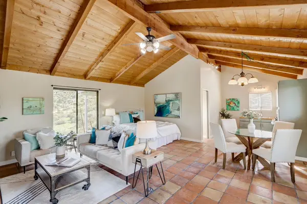 Green Valley Rd, Fallbrook, CA 92028-9727