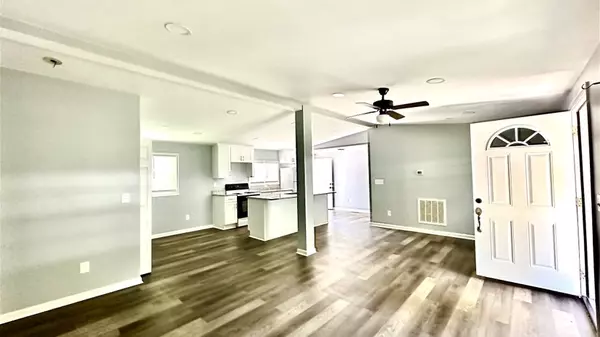 191 Glasgow Ln SW, Conyers, GA 30012-6446