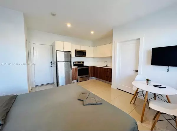 Miami Beach, FL 33141-2902,Marseille Dr